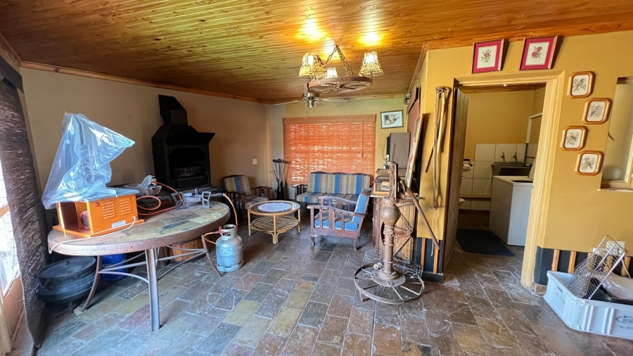 4 Bedroom Property for Sale in Langenhovenpark Free State